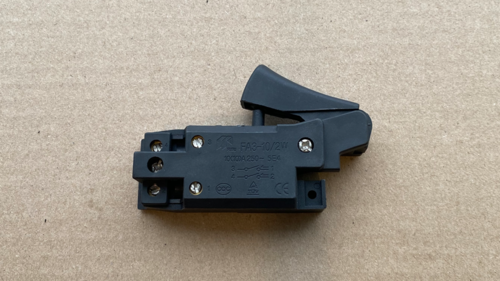Выключатель для ударной дрели Хитачи FA97-6/2W 6(6)A 250V (тип FE-072)